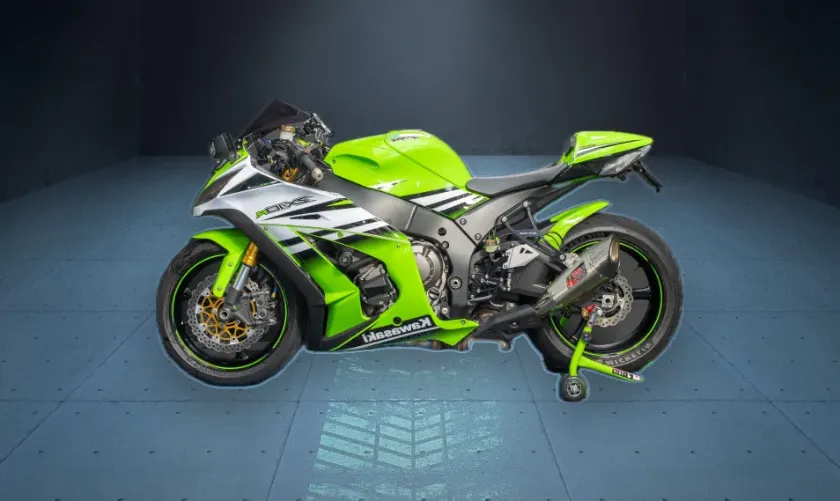 フルカウルの場合（KAWASAKI/ZX-10R：既走車）