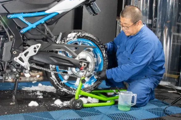 ホイール洗浄②：本洗浄